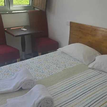 Πανσιόν Vale Do Rodo Residencial