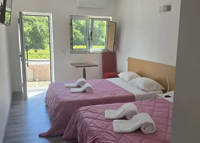 Gasthof Vale Do Rodo Residencial 3*