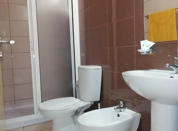 Vale Do Rodo Residencial בית הארחה 3*